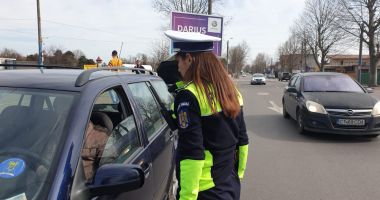 VIDEO / RAZIE de amploare la ieșirile din Constanța. Sute de amenzi date de polițiști - 3