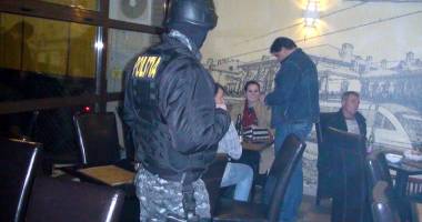 Stire din Eveniment : Razii în baruri și filtre pe șoselele din județul Constanța
