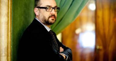 Stire din Eveniment : Directorul Operei Române și un alt angajat al instituției, reținuți