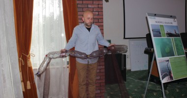 Stire din Social : "Oceanic Club" a brevetat un baraj împotriva algelor și îl oferă gratuit instituțiilor locale