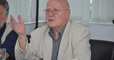 Stire din Cultură-Educație : Galerie FOTO. Întâlnire cu academicianul Răzvan Theodorescu
