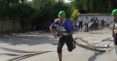 Performanțe ale pompierilor constănțeni la concursurile de specialitate - 4