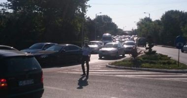 ȘOFERI, ATENȚIE! SE CIRCULA INFERNAL! Trafic bară la bară