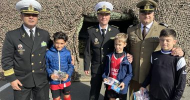 FOTO. Ziua Armatei României, celebrată la Constanța! Expoziție de tehnică militară și îndrumări pentru aspiranții la o carieră în domeniu - 3