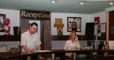 Stire din Economie : Ce recomandări în materie de cazare pe litoral au făcut turiștii lui 2012