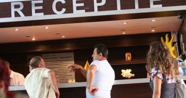 Stire din Economie : 15 iulie. Cresc sau nu prețurile pe litoral?