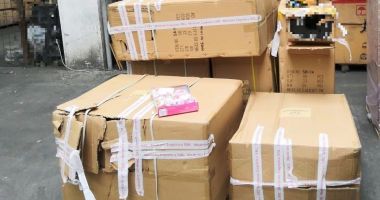 Stire din Eveniment : Rechizite școlare confiscate de Poliția Transporturi Maritime