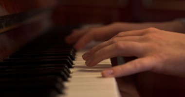 Stire din Cultură-Educație : Recital extraordinar de pian la Medgidia