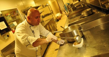 Stire din Diverse : Chef Scărlătescu ne invită în bucătăria lui