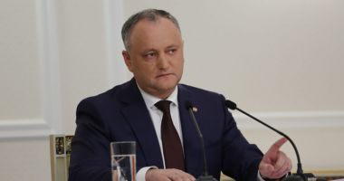 Stire din Actualitate : Record! Președintele Igor Dodon, suspendat din funcție pentru a cincea oară