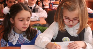 Stire din Cultură-Educație : Record la primul concurs de limba  și literatura română inițiat de ISJ Constanța