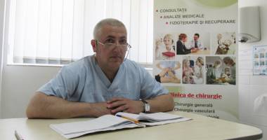 Stire din Sănătate : Recuperarea medicală, esențială în tratarea scoliozei
