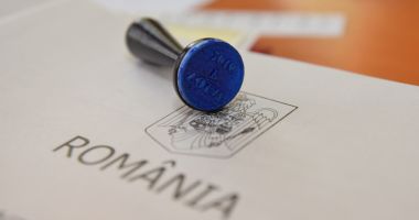 Stire din Politică-Administrație : Redefinirea familiei. Românii, chemați în week-end la referendum