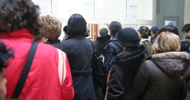 Stire din Social : Contribuțiile la asigurările sociale ar putea fi reduse anul acesta