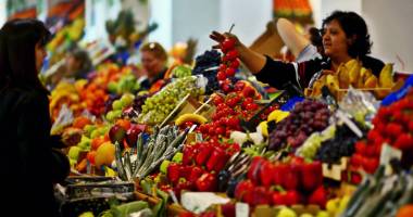 Reducerea fiscalității a relansat comerțul cu alimente