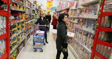 Stire din Social : Cum își înșeală magazinele  din Constanța clienții  cu reduceri  de preț fictive