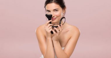 Stire din Economie : Cum sa-ti faci stoc nou de cosmetice si sa nu cheltui prea mult?