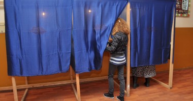 Stire din Politică-Administrație : Referendum cu privire la exploatarea gazelor de șist, la Mangalia
