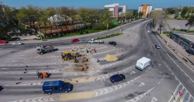 Stire din Eveniment : Refugiile caselor de taxat din stațiunea Mamaia au fost demolate