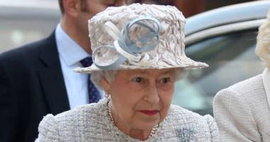 Stire din Actualitate : Regina Elisabeta a II-a neagă că ar susține Brexitul