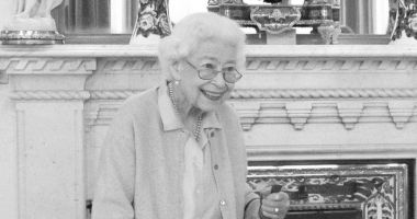 Marea Britanie este în DOLIU. A MURIT REGINA ELISABETA a II-a