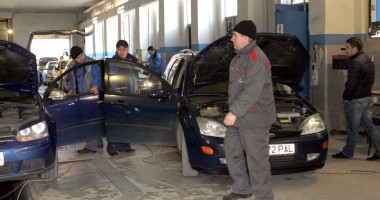 Stire din Eveniment : Taxa auto 2012 nu a intrat, încă, în vigoare! / Înmatriculări auto la foc automat