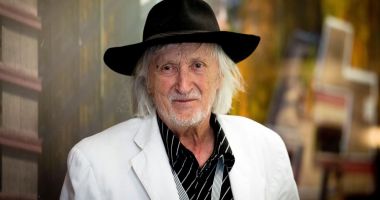 Stire din Actualitate : A MURIT regizorul slovac Juraj Jakubisko