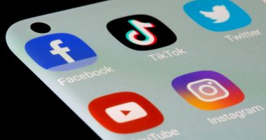 Stire din Actualitate : Reguli noi pe TikTok, Facebook și Google pentru alegerile prezidențiale 2025. Amenzile sunt uriașe