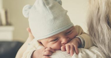 Stire din Sănătate : Din ce cauză apar regurgitațiile la copii