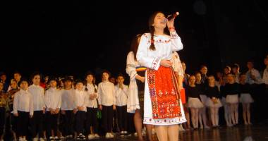 Profesorii Olga Duțu și Vasile Coman și vocația de "domnu’ Trandafir" - 3