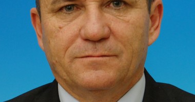 Stire din Politică-Administrație : Declarația privind relaxarea fiscală, cerută de PNL, are acordul liderilor de grup