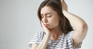 Stire din Sănătate : Remedii naturale care pot alina durerile gingivale