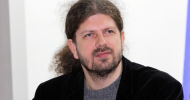 Stire din Politică-Administrație : Ateul Remus Cernea, propunere pentru finanțarea bisericilor