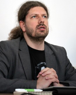 Stire din Politică-Administrație : Cum a reușit un deputat de Constanța să creeze panică la București și Beijing