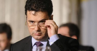 Stire din Cultură-Educație : Ministrul Educației vine la Constanța