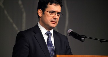 Stire din Cultură-Educație : Cod portocaliu de vreme rea / Universități cu activitate suspendată