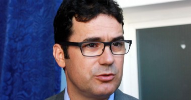 Stire din Cultură-Educație : Ce spune ministrul Educației despre fondul clasei