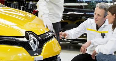 Stire din Eveniment : Renault oferă peste 5000 de posturi, inclusiv pentru studenți și masteranzi