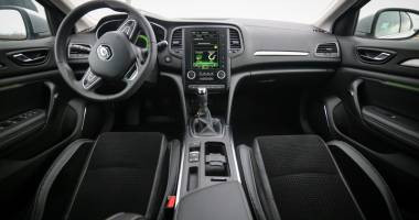 Renault Megane a ajuns la cea de-a 4-a generație! Modelul oferă în premieră sistemul 4Control - 3
