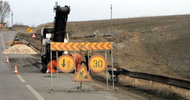 Stire din Politică-Administrație : Drumul județean Nazarcea - Ovidiu  ar putea fi lăsat fără fonduri!