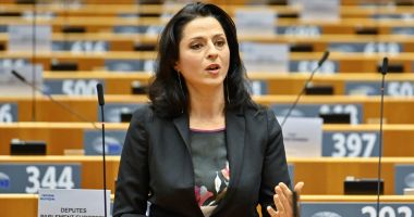 Stire din Politică-Administrație : REPER: „Spunem clar NU asediului asupra antreprenorilor”