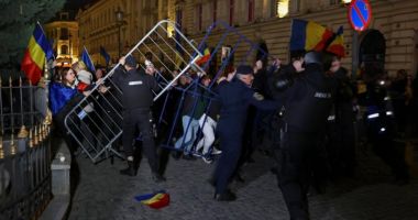 Stire din Actualitate : Partidul REPER a depus o plângere penală împotriva lui George Simion, Horaţiu Potra şi Călin Georgescu