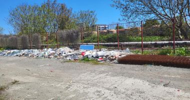 "Case-fantomă", maşini abandonate şi capcane în asfalt. Reportaj pe "Interioarele" Constanţei - 12