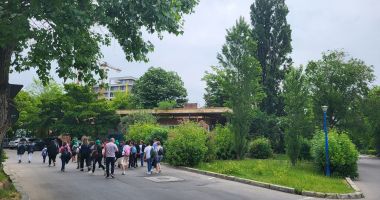 Afaceri pe chituci, dar şi investiţii de milioane! Reportaj în Mamaia, staţiunea transformată în cartier - 6