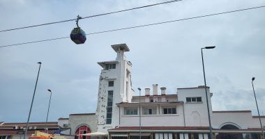 Afaceri pe chituci, dar şi investiţii de milioane! Reportaj în Mamaia, staţiunea transformată în cartier - 8