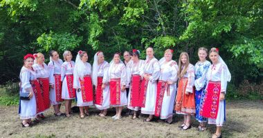 Pasiunea pentru tradiția populară nu are vârstă. Patru ansambluri folclorice din Hârşova au strălucit la festivalul din Bulgaria - 2