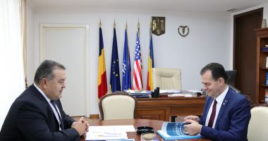 Stire din Economie : Reprezentarea economică a României peste hotare trebuie încredințată camerelor de comerț