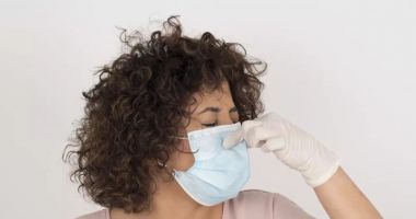 Stire din Sănătate : Nu vă panicați! Respirația urât mirositoare poate fi înlăturată
