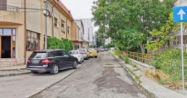 Stire din Social : Restricţii de circulaţie pe strada Făgetului, joi şi vineri noapte. Se asfaltează!