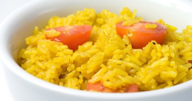 Stire din Diverse : Pilaf cu pui și roșii